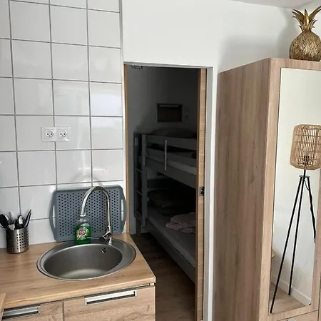 Neuf 150m Sur Avenue Principale Climatise Et Parking * キャバレール・シュル・メール