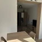 Neuf 150m Sur Avenue Principale Climatise Et Parking Apartament *